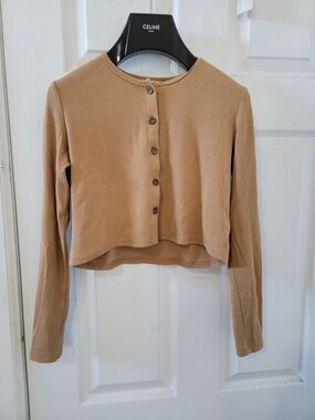 AsCollection Beige Cropped Button-Front Women's Sweater